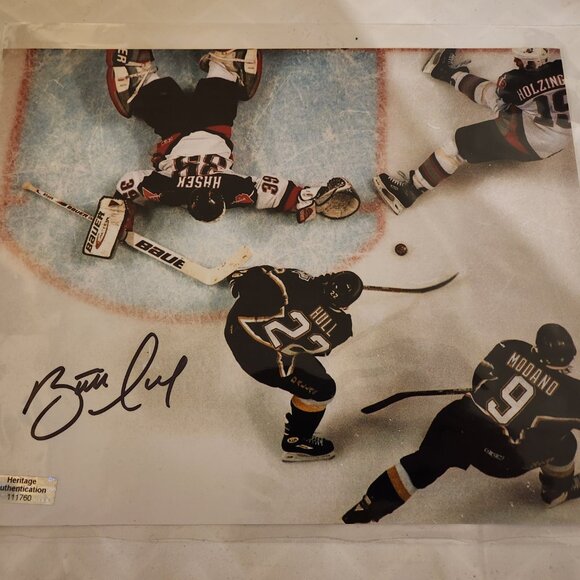 Brett Hull signed 8x10 Photo w/COA (Dallas Stars)